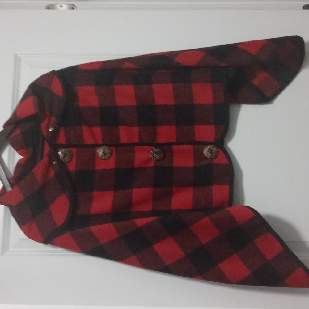 Flannel poncho red and black with buttons excellent condition
